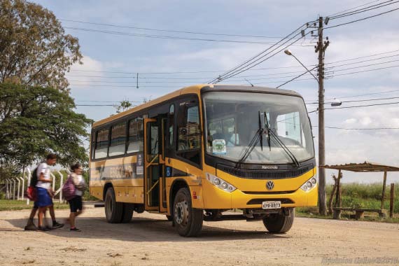 Projeto permite nova destinação de ônibus escolar após dez anos de uso