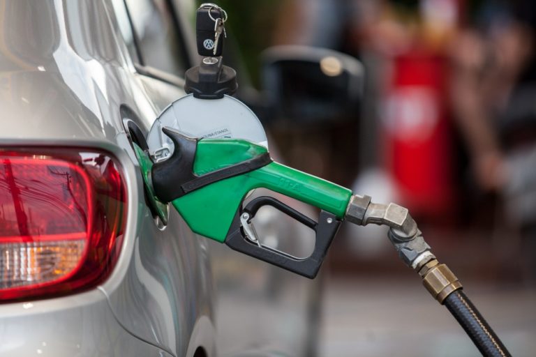Governo aprova aumento da mistura de etanol na gasolina