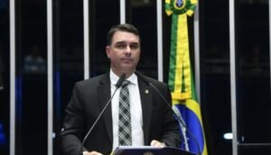 Sérgio Moro e Flávio Bolsonaro estão entre os indicados para CPI do Crime Organizado