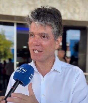 Deputado Ruy Carneiro diz que definirá posição sobre disputa ao Governo da Paraíba em até um mês: “Estamos analisando”
