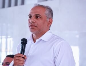 Prefeito de Cabedelo convoca 17 novos professores aprovados em processo seletivo