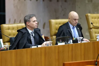 interlocutores do presidente do STF, dizem que Fachin precisa propor algum tipo de punição para Moraes e Mendonça