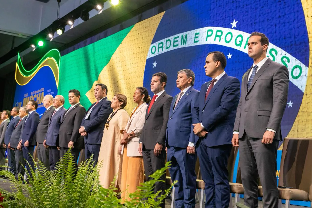 Lucas representa governadores na Marcha dos Prefeitos e ressalta integração com municípios
