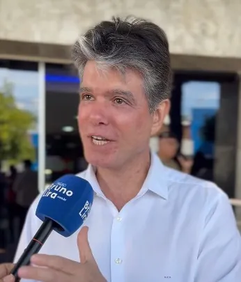 Deputado Ruy Carneiro diz que definirá posição sobre disputa ao Governo da Paraíba em até um mês: “Estamos analisando”